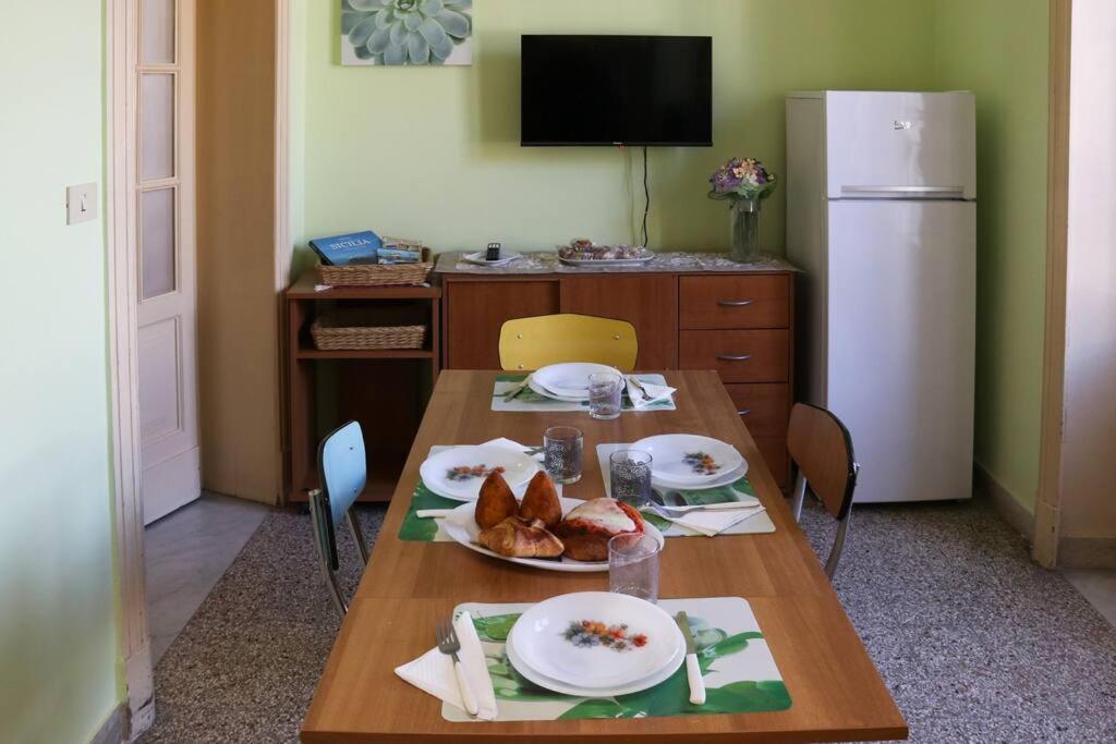 Palazzo Vitrano - Tourist Apartment Katania Zewnętrze zdjęcie
