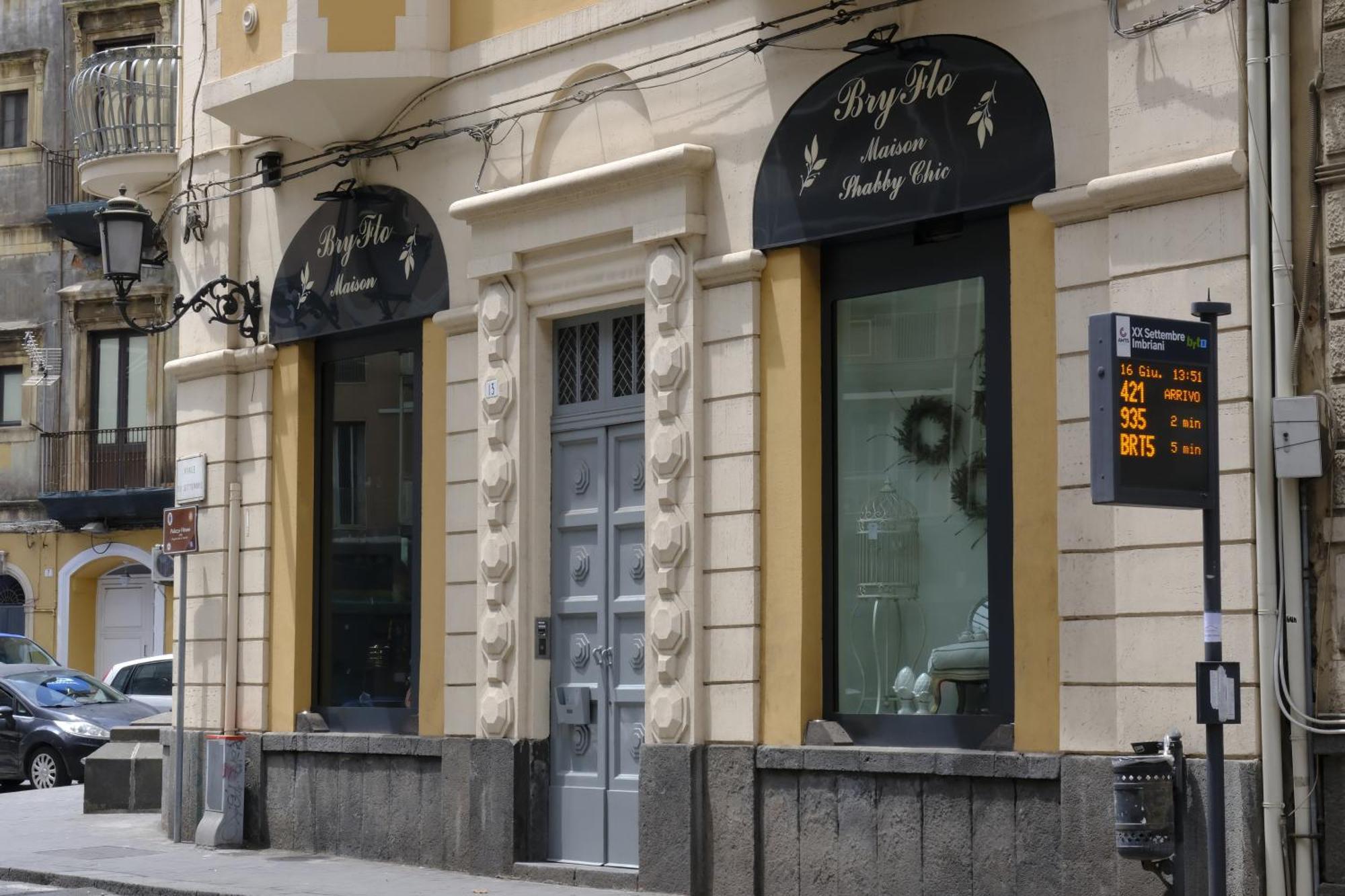 Palazzo Vitrano - Tourist Apartment Katania Zewnętrze zdjęcie
