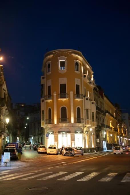 Palazzo Vitrano - Tourist Apartment Katania Zewnętrze zdjęcie