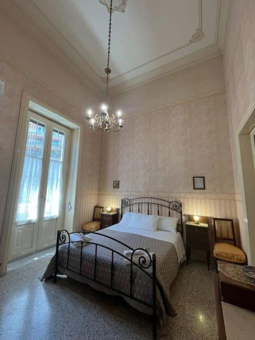Palazzo Vitrano - Tourist Apartment Katania Zewnętrze zdjęcie
